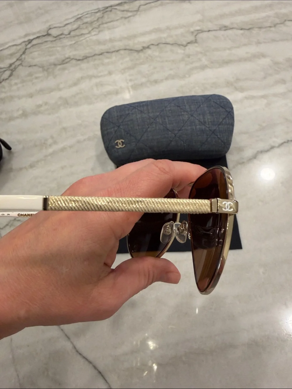 CHANEL Gold-Frame Aviator Sunglasses with Brown Lenses